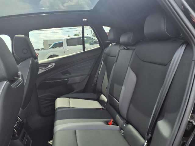 New 2025 Volkswagen ID.4 Pro S Plus AWD/4WD image 9