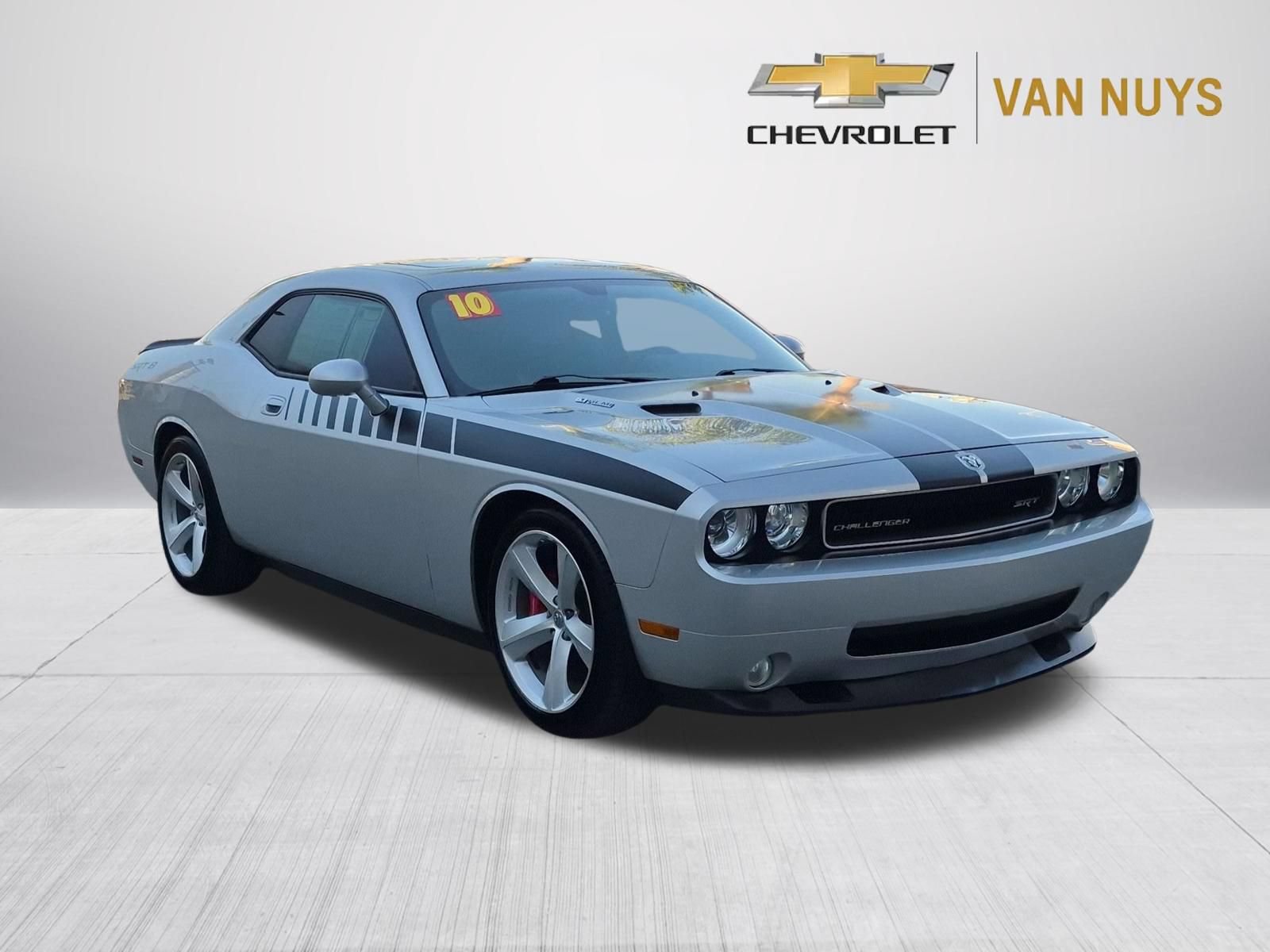 Used 2010 Dodge Challenger SRT8 w/ SRT Option Group II RWD image 3