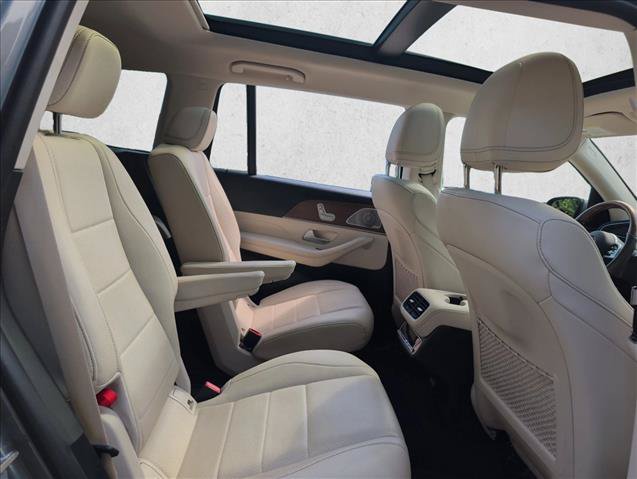 Used 2021 Mercedes-Benz GLS 450 4MATIC image 24