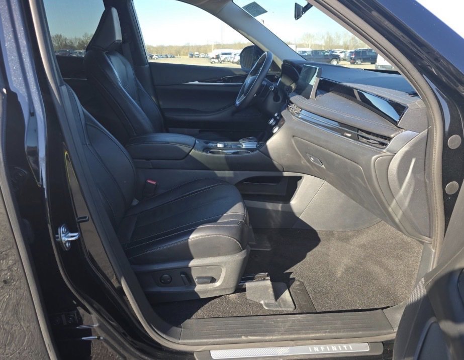 Certified 2024 INFINITI QX60 Pure image 15