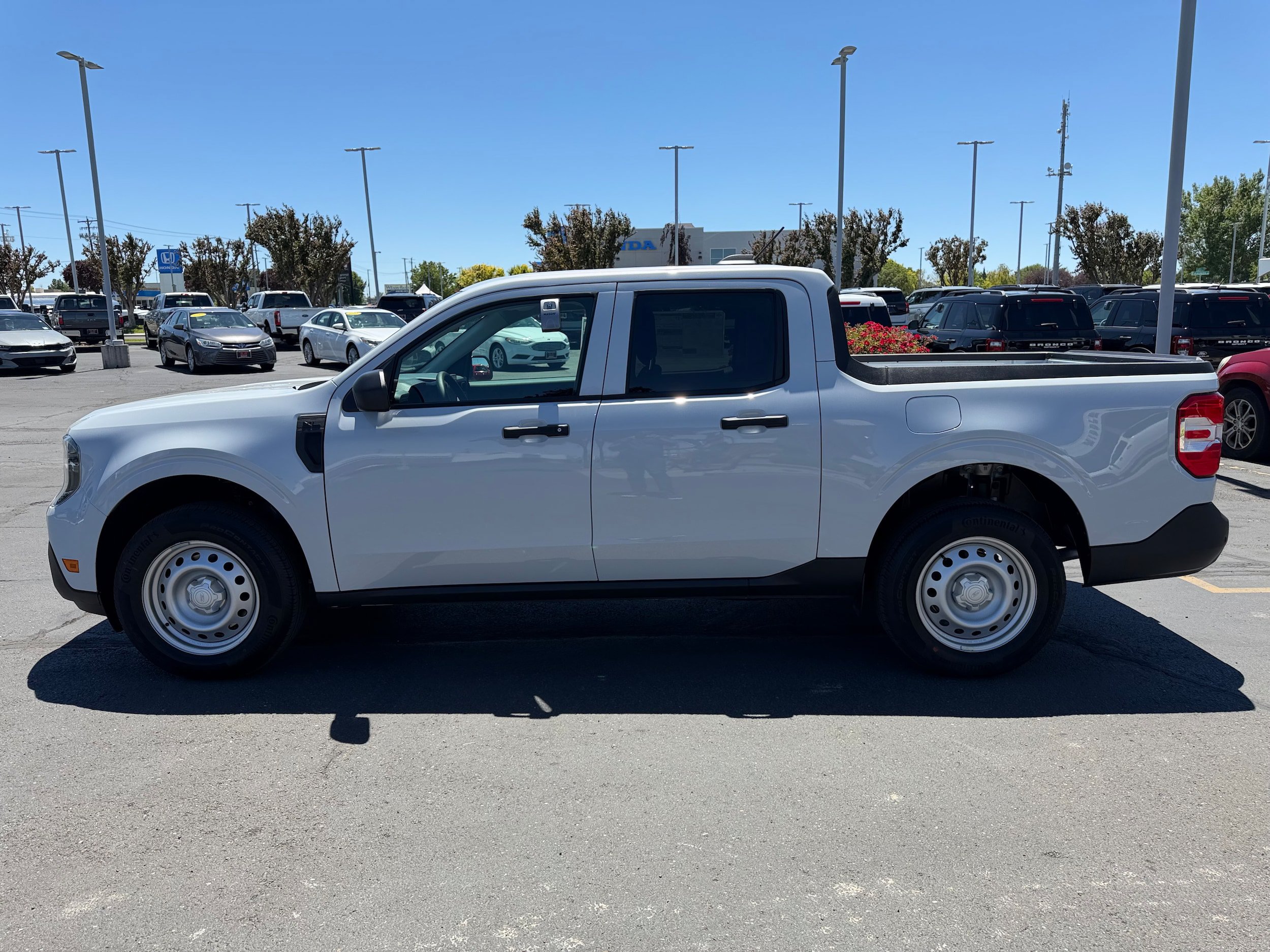 New 2026 Ford Maverick XL w/ Equipment Group 101A AWD/4WD image 7