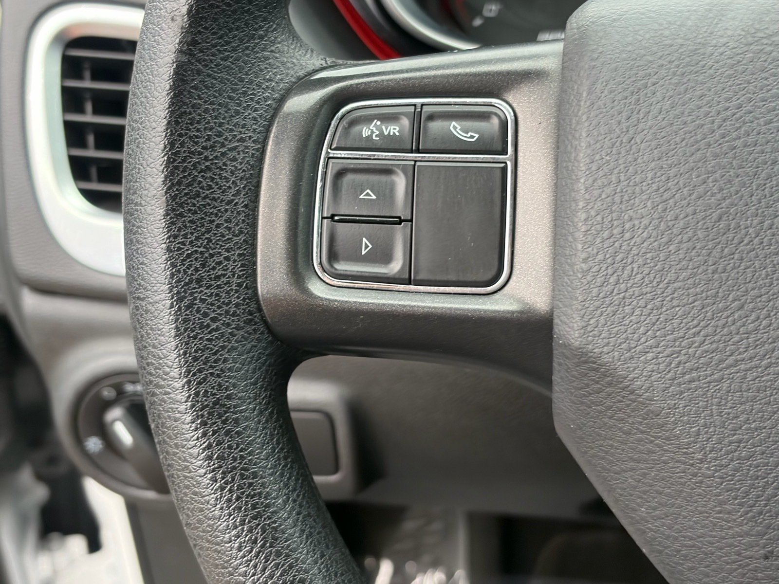 Used 2016 Dodge Dart SE w/ Convenience Group FWD image 18