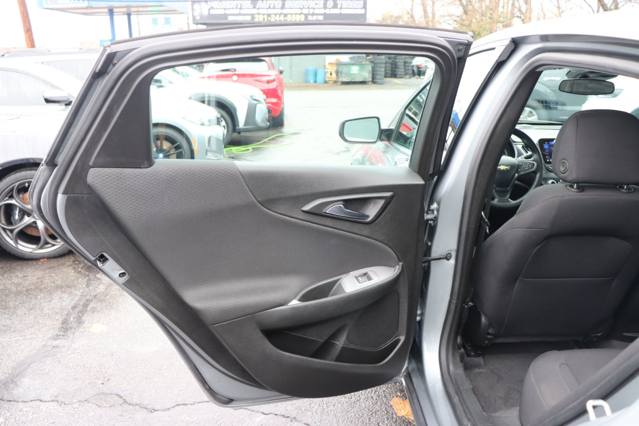 Used 2024 Chevrolet Malibu LT image 23