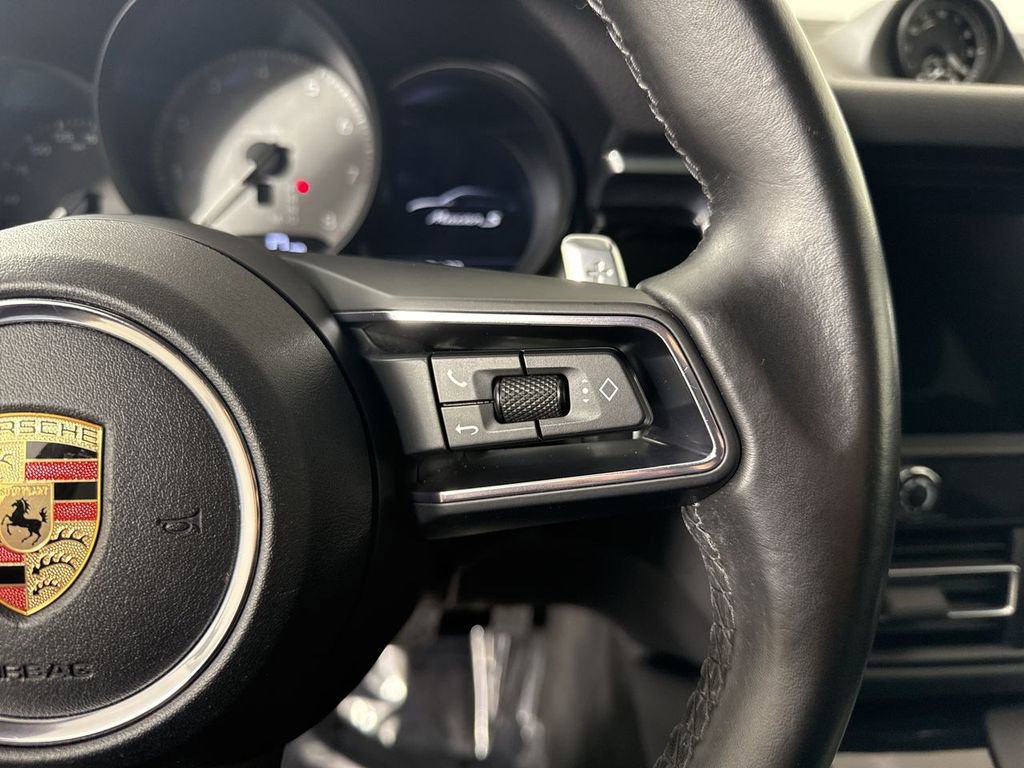Certified 2023 Porsche Macan S image 39