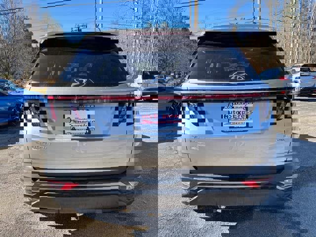 Used 2023 Hyundai Tucson SEL w/ Convenience Package image 6