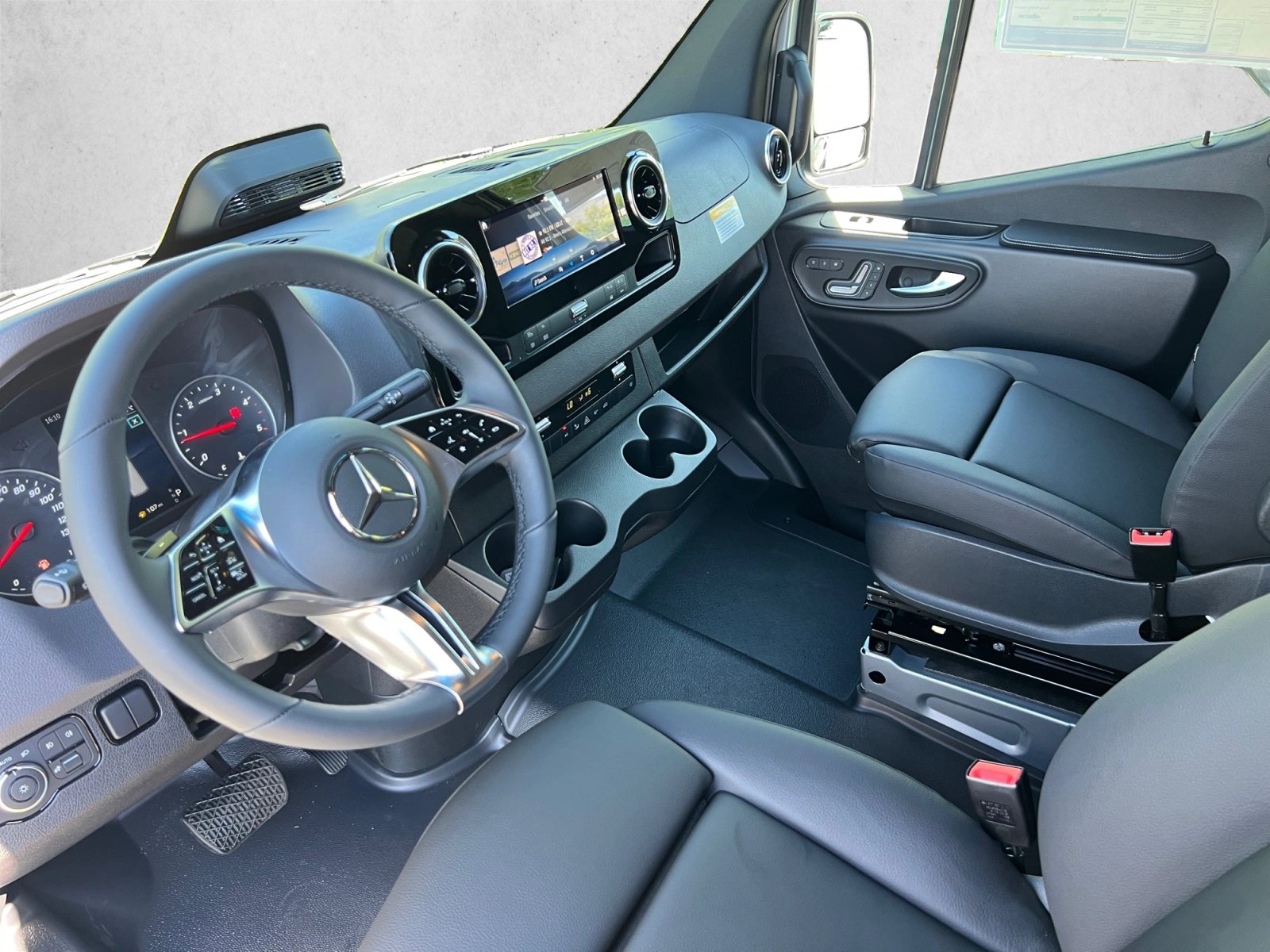 New 2026 Mercedes-Benz Sprinter 2500 image 11