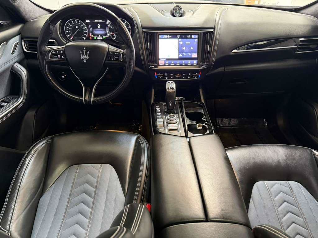 Used 2023 Maserati Levante GT AWD/4WD image 28