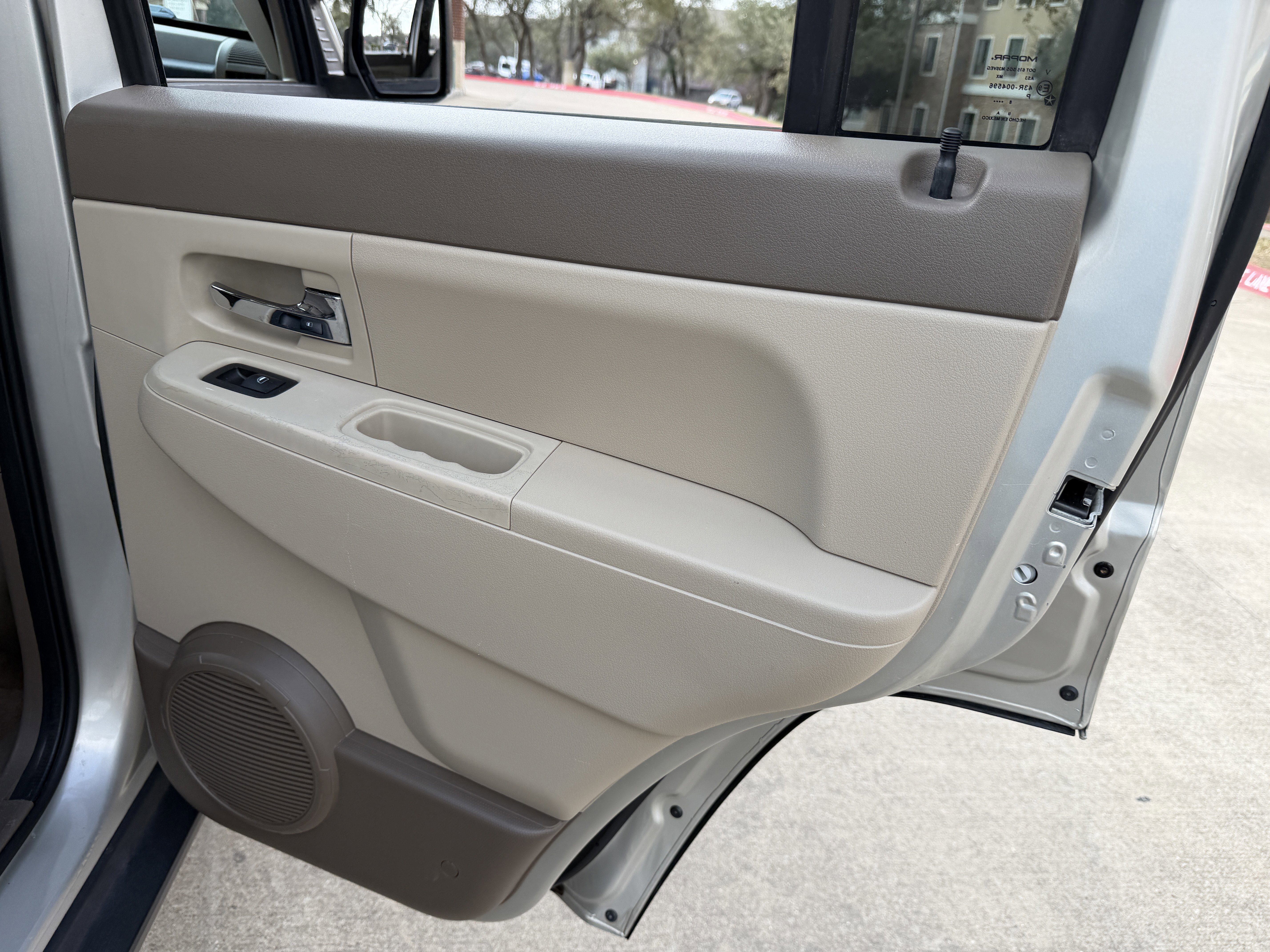 Used 2009 Jeep Liberty Sport w/ Popular Equipment Group RWD image 12