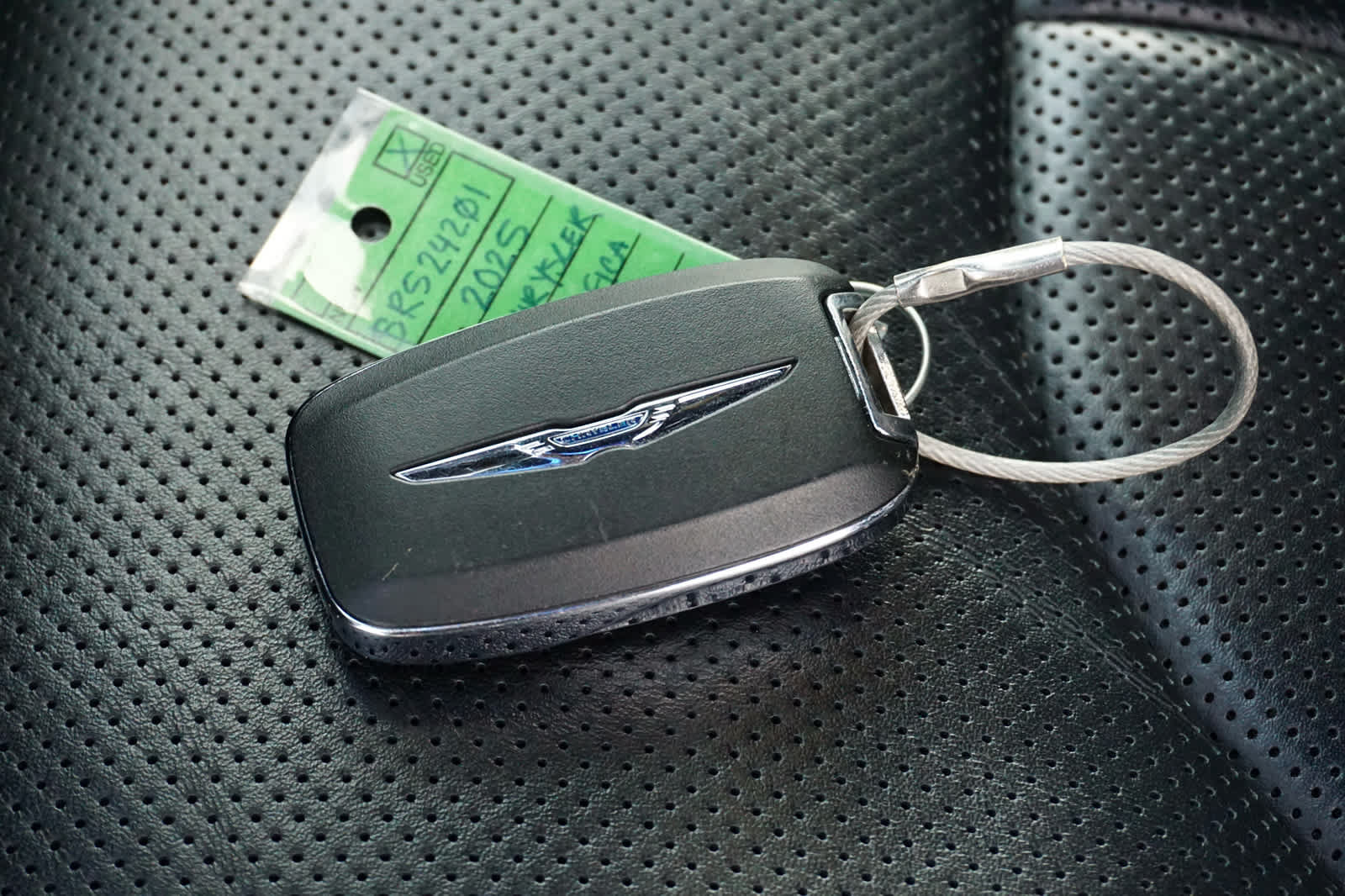 Used 2025 Chrysler Pacifica Limited FWD image 44