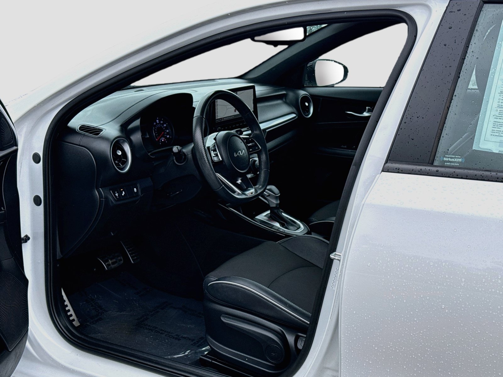 Used 2023 Kia Forte GT-Line FWD image 11