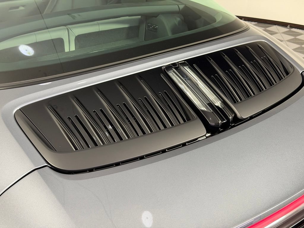 Certified 2026 Porsche 911 Targa 4 GTS AWD/4WD image 15