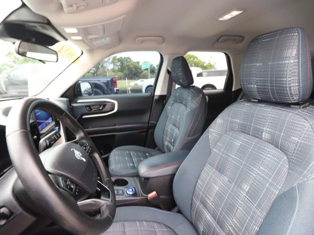 Used 2024 Ford Bronco Sport Heritage w/ Heritage Convenience Package image 2