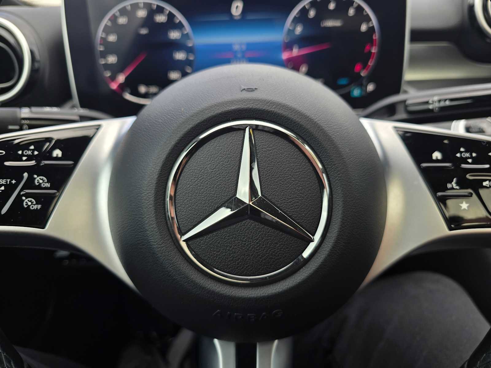 Used 2024 Mercedes-Benz C 300 4MATIC Sedan image 24