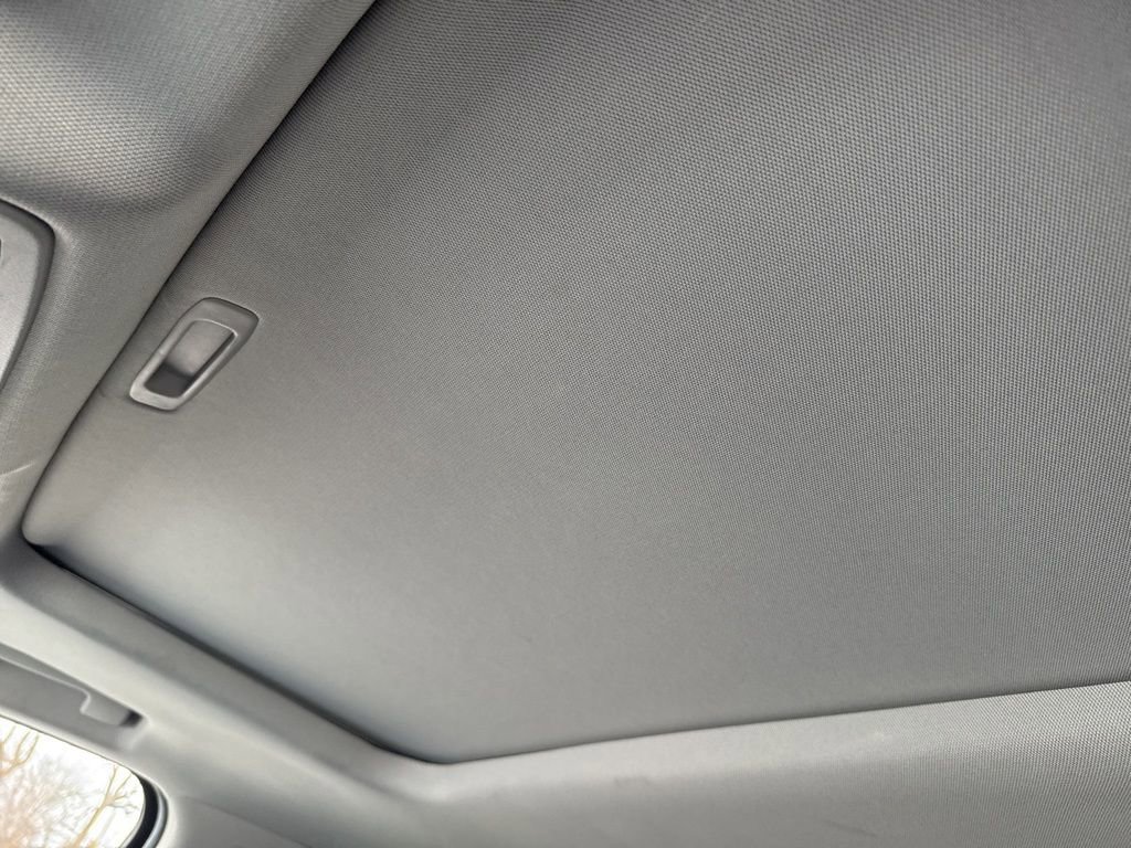 Used 2020 GMC Yukon XL SLT image 46