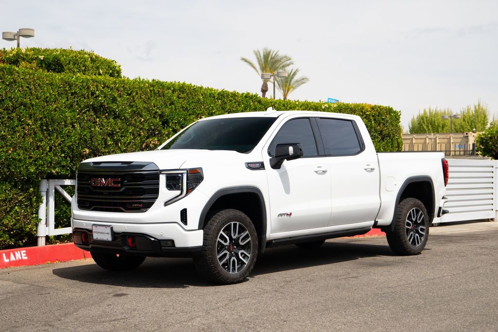 Used 2024 GMC Sierra 1500 AT4 w/ Technology Package AWD/4WD image 3