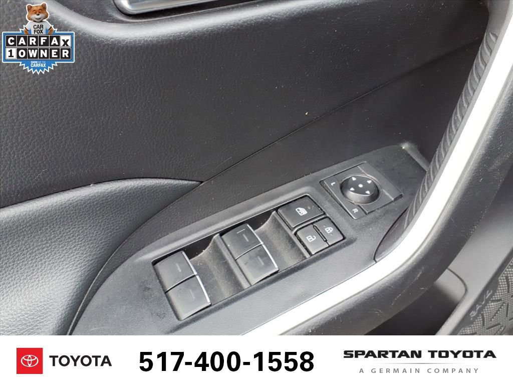 Used 2024 Toyota RAV4 XLE FWD image 15