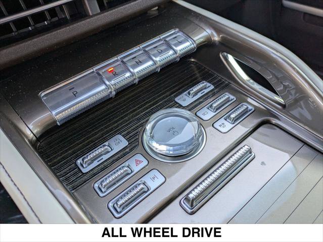 Used 2024 Lincoln Nautilus Black Label w/ Jet Appearance Package (87T) image 19