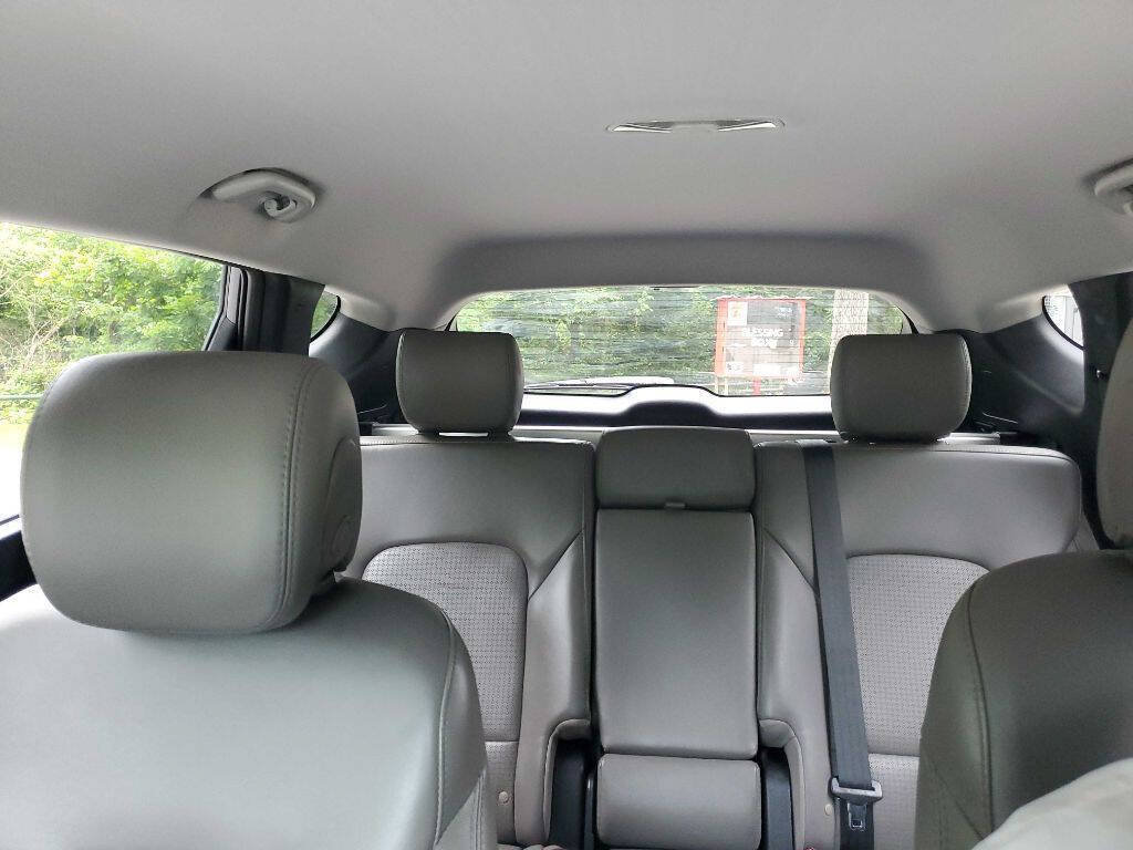 Used 2013 Hyundai Santa Fe Sport FWD image 34