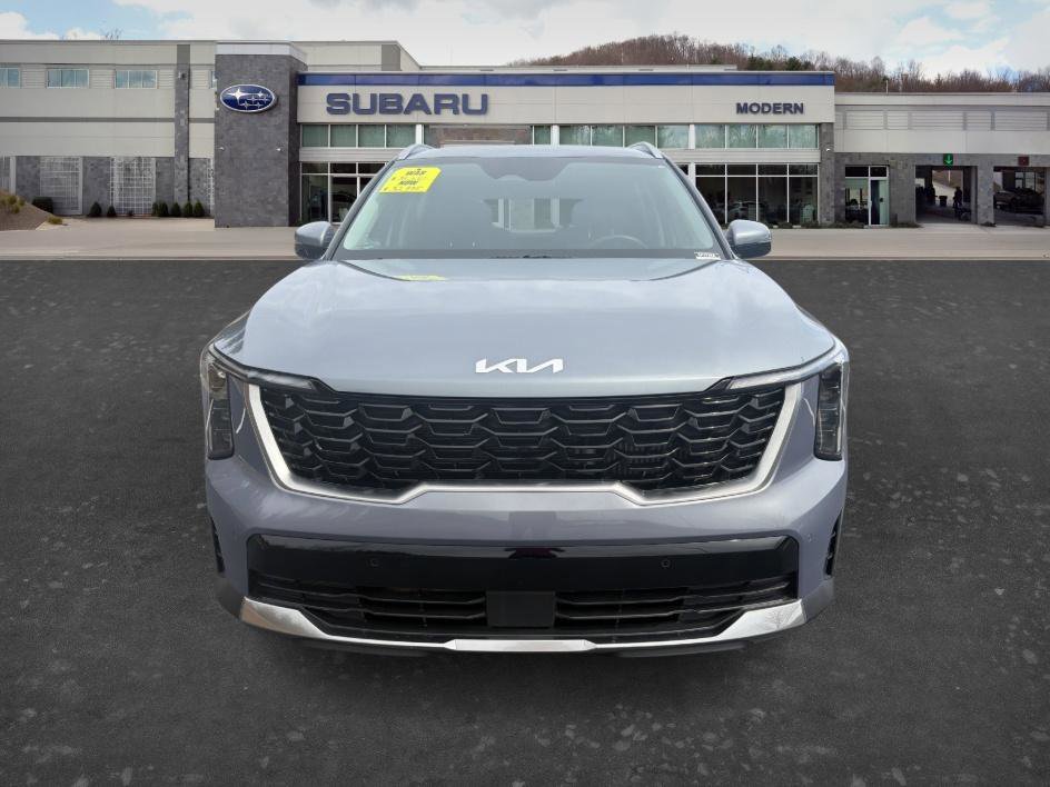 Used 2025 Kia Sorento EX image 2