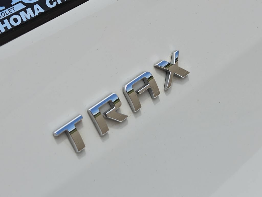 Used 2020 Chevrolet Trax LT w/ LT Convenience Package FWD image 32
