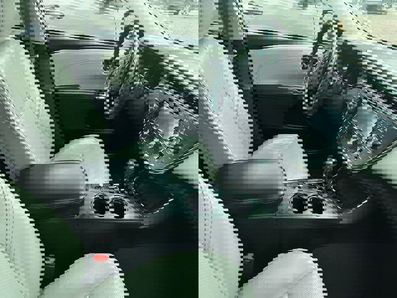 Used 2016 Toyota Avalon Limited image 6