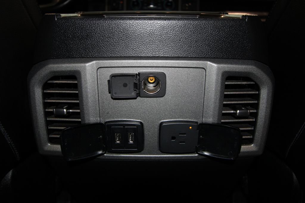 Used 2019 Ford F150 Raptor w/ Equipment Group 802A Luxury image 32