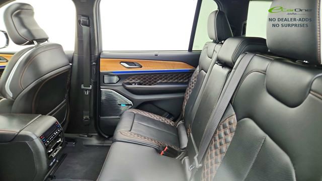 Used 2023 Jeep Grand Cherokee L Summit AWD/4WD image 33