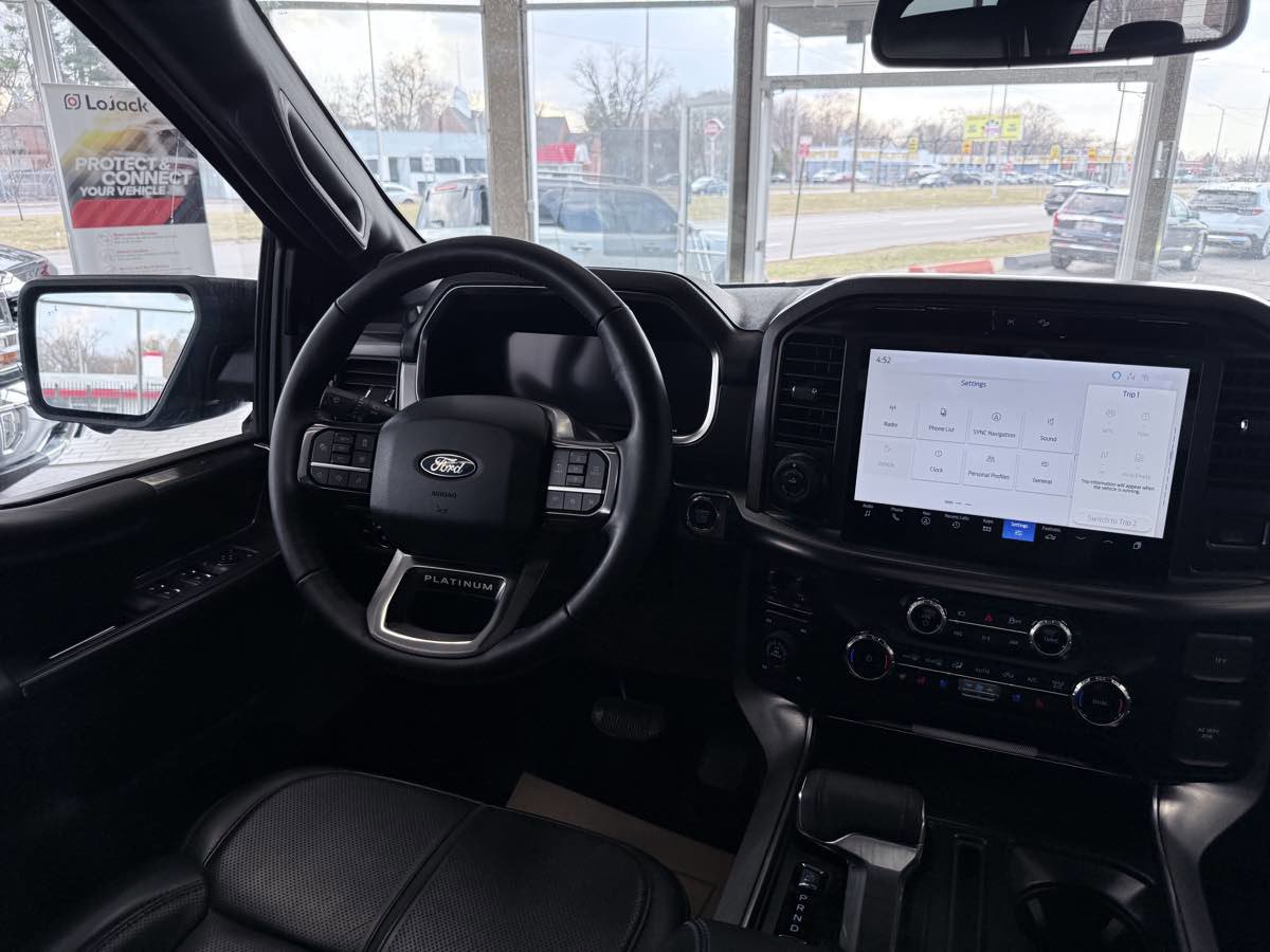 Used 2025 Ford F150 Platinum w/ FX4 Off-Road Package image 44
