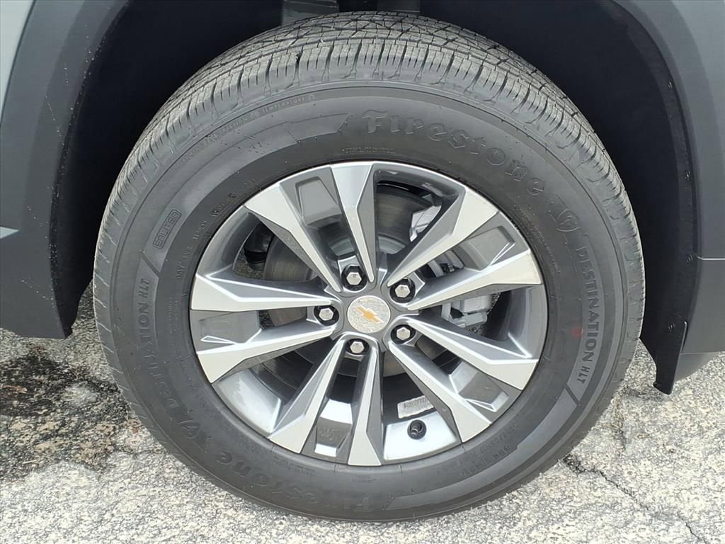 New 2026 Chevrolet Equinox LT w/ Convenience Package II image 9