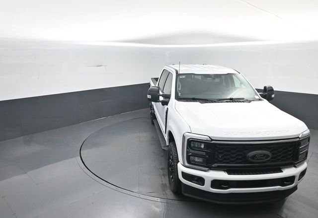 New 2026 Ford F350 Lariat w/ Black Appearance Package AWD/4WD image 17