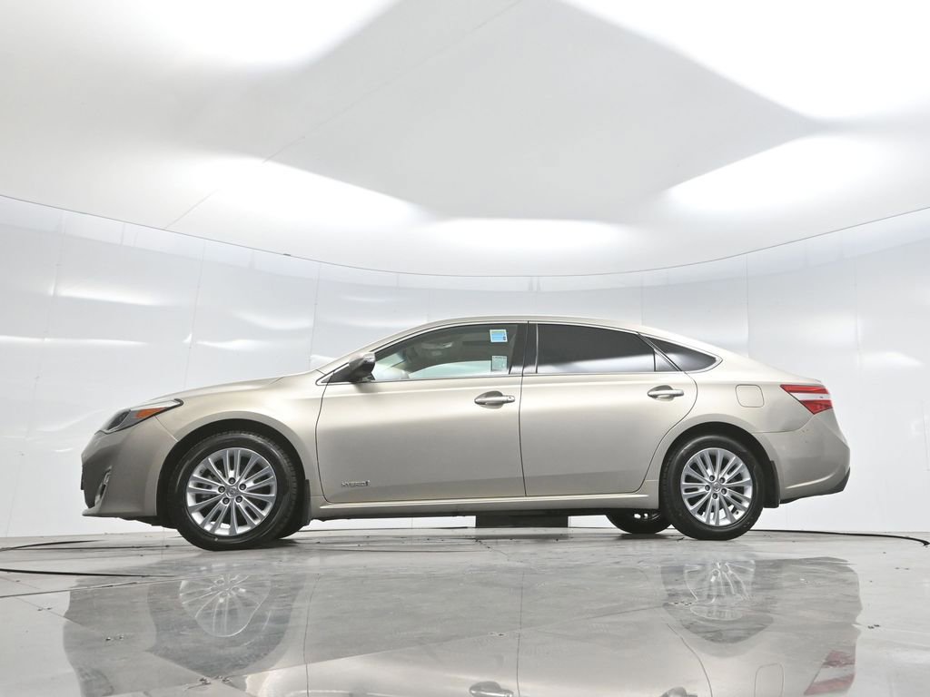 Used 2013 Toyota Avalon Limited image 6