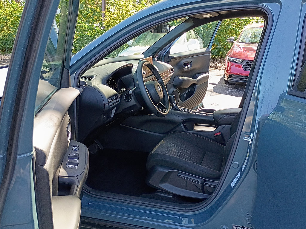 Certified 2024 Honda HR-V Sport image 11