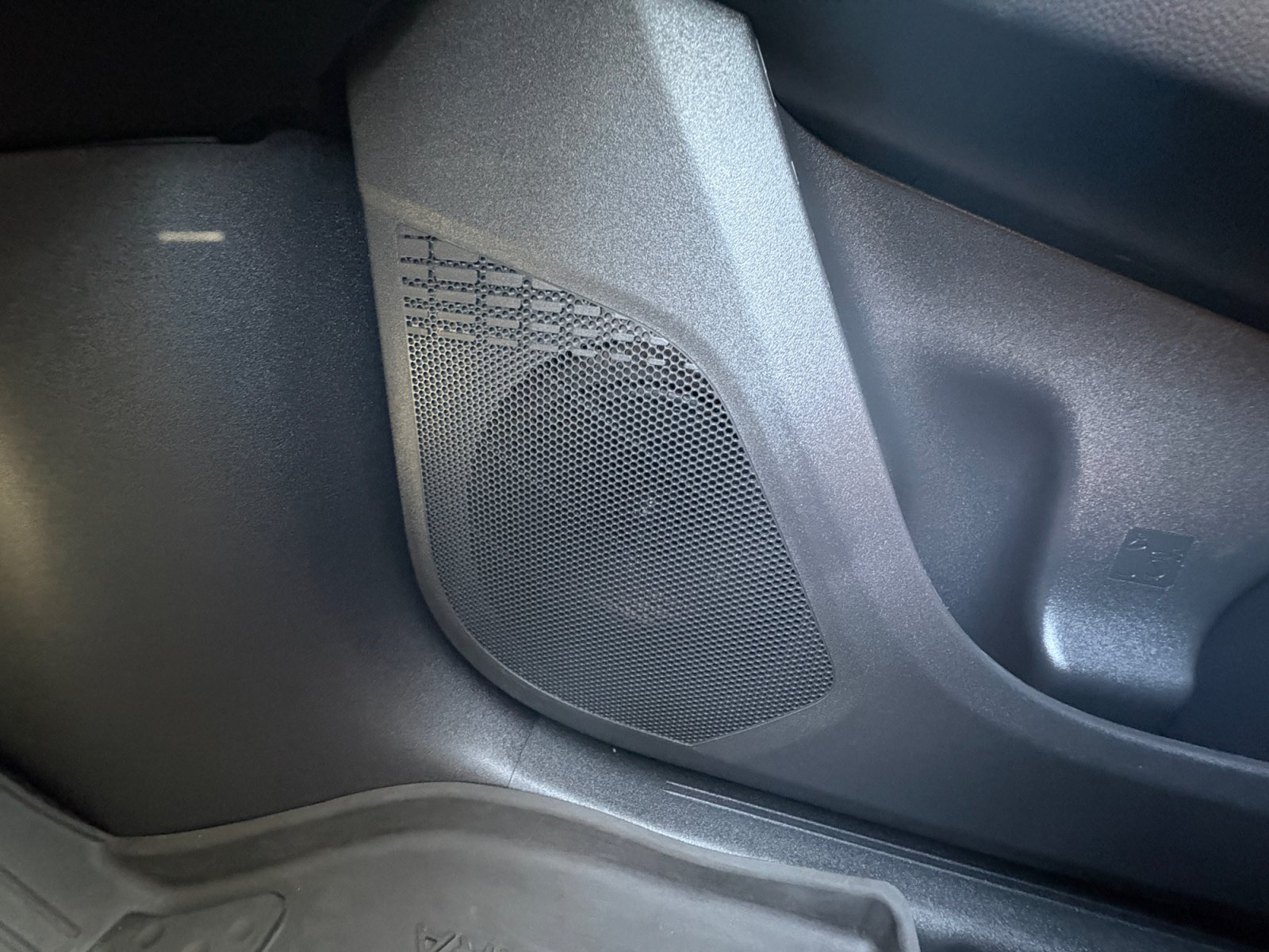 Certified 2024 Subaru Solterra AWD/4WD image 27