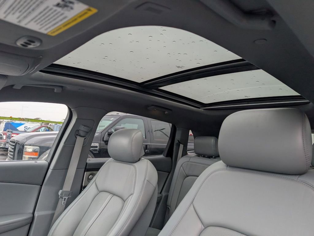 Used 2019 Lincoln Nautilus Reserve w/ Ultimate Package image 5