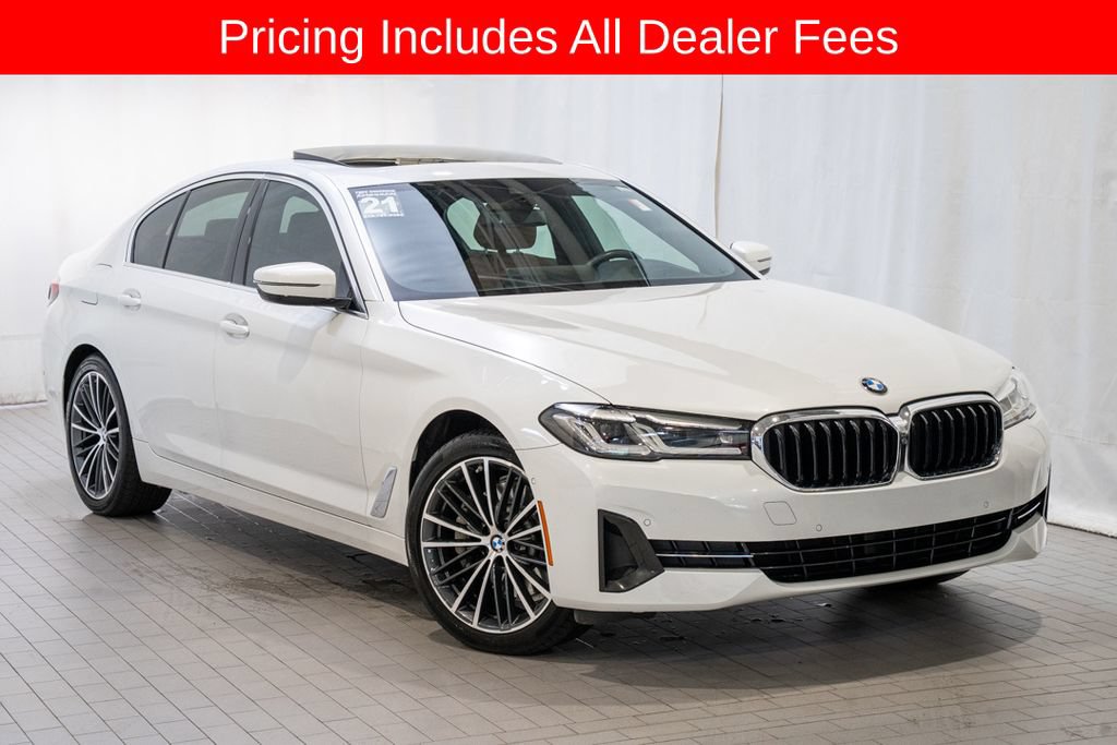 Used 2021 BMW 530e xDrive w/ Premium Package AWD/4WD image 1