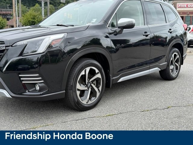 Used 2023 Subaru Forester Touring AWD/4WD image 9