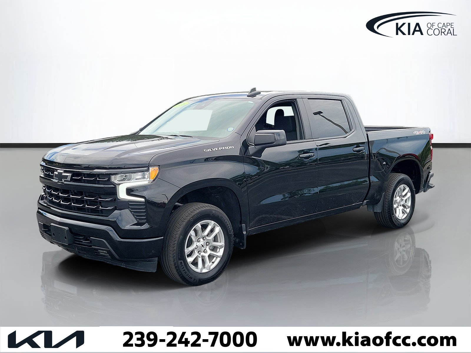 Used 2026 Chevrolet Silverado 1500 RST AWD/4WD image 3