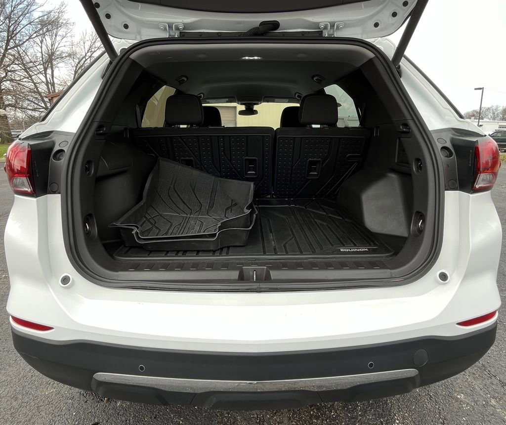 Certified 2024 Chevrolet Equinox LT w/ LPO, Floor Liner Package image 4