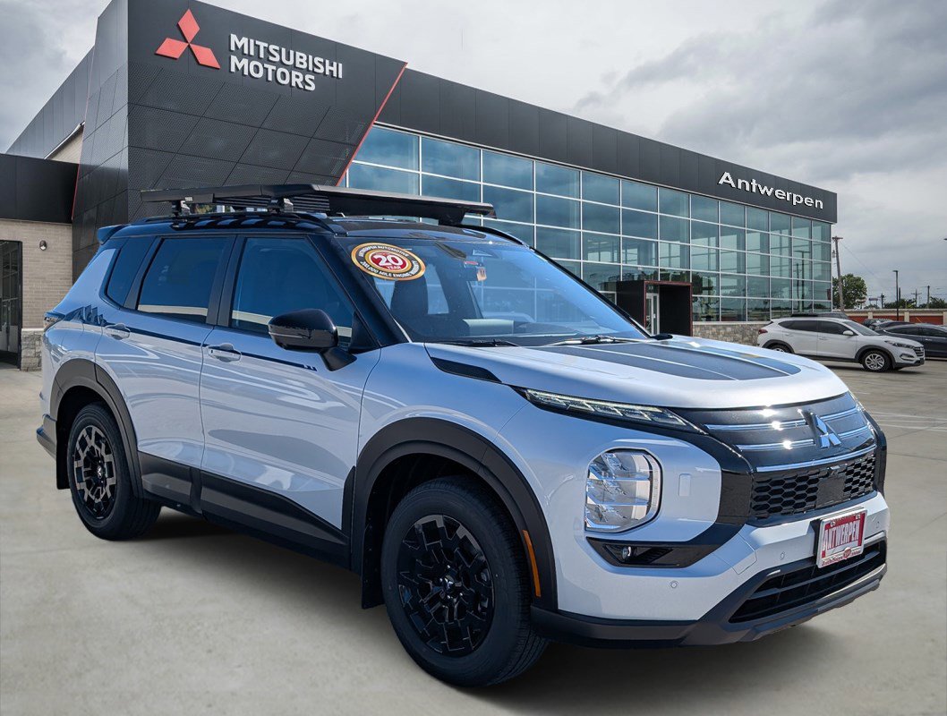 New 2025 Mitsubishi Outlander Trail Edition