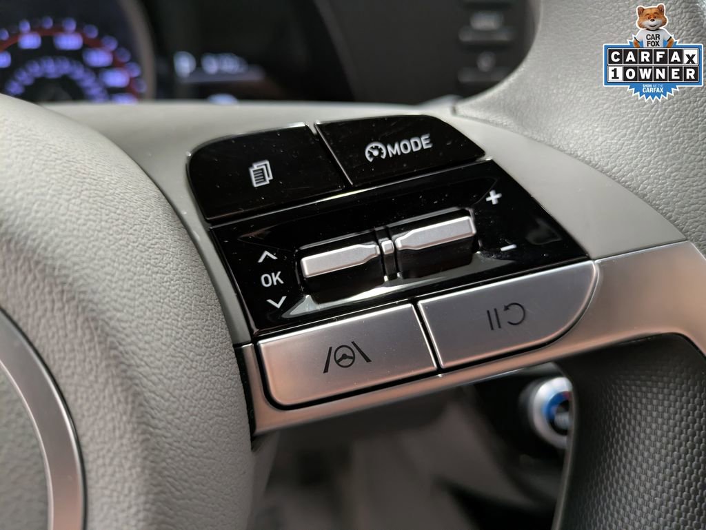 Used 2023 Hyundai Elantra SEL image 18