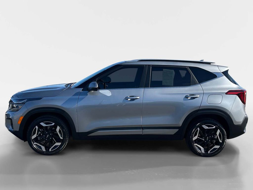 Used 2024 Kia Seltos SX w/ SX Sunroof Package image 2