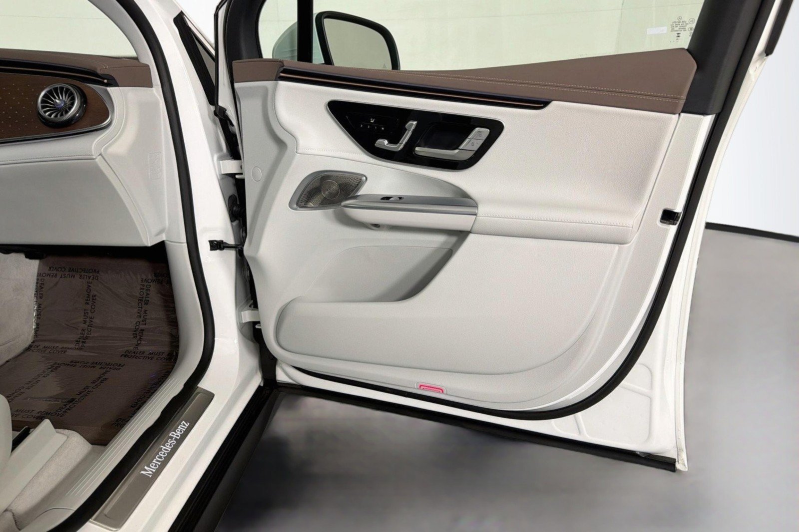 Certified 2024 Mercedes-Benz EQE 350+ SUV image 25