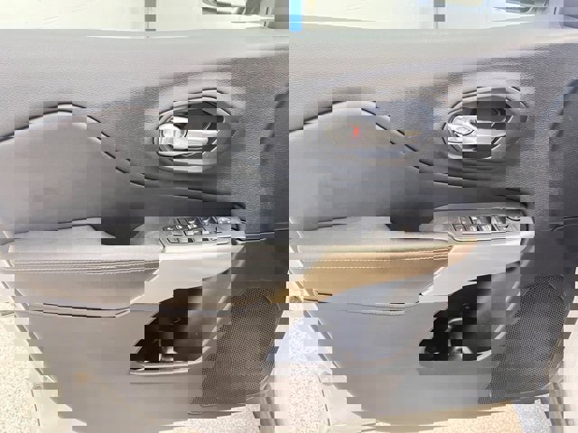 Used 2018 Jeep Cherokee Limited w/ High Altitude Package image 17