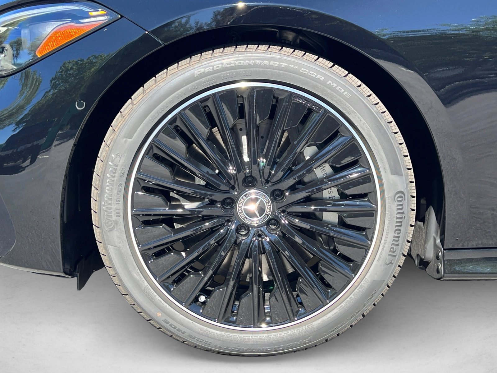 New 2026 Mercedes-Benz CLE 450 4MATIC Coupe image 9