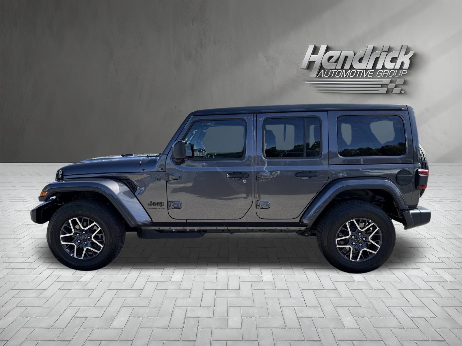 Used 2026 Jeep Wrangler Unlimited Sahara AWD/4WD image 7