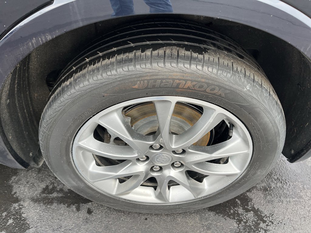 Used 2020 Buick Envision Premium w/ LPO, Interior Luxury Package image 38