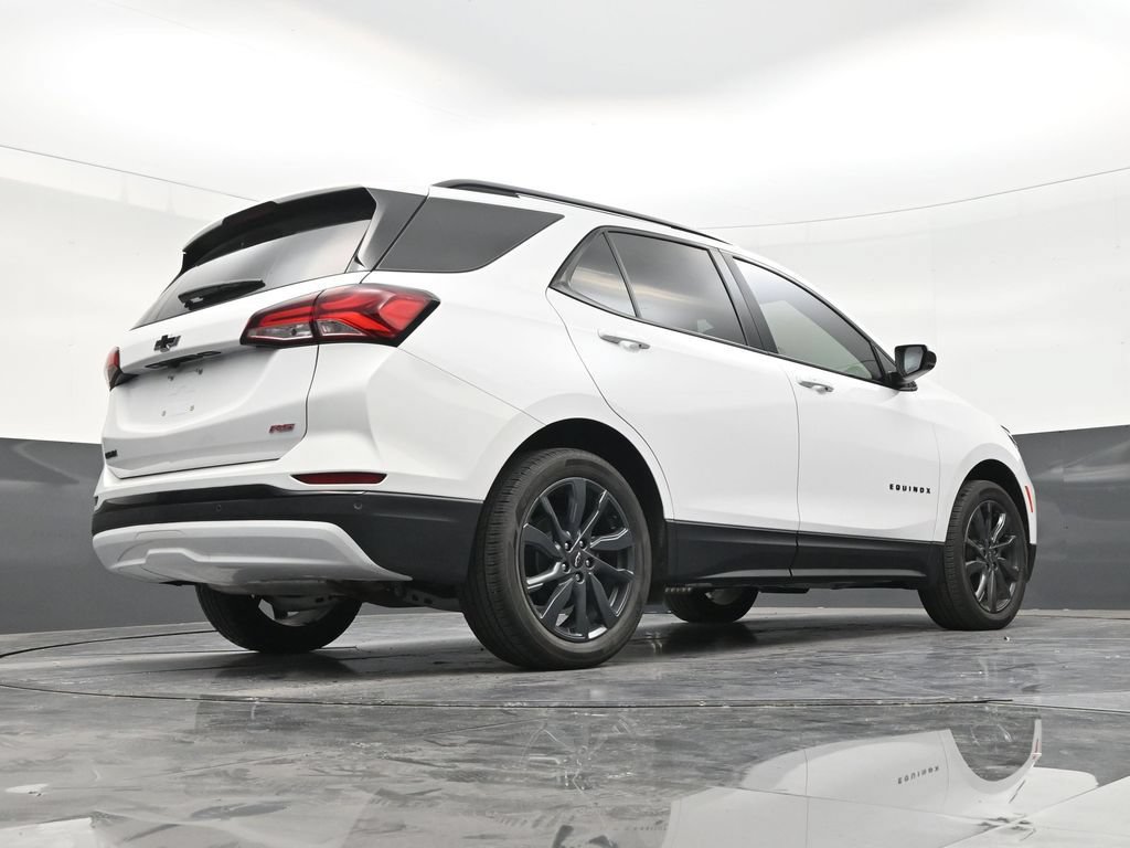 Used 2024 Chevrolet Equinox RS FWD image 23