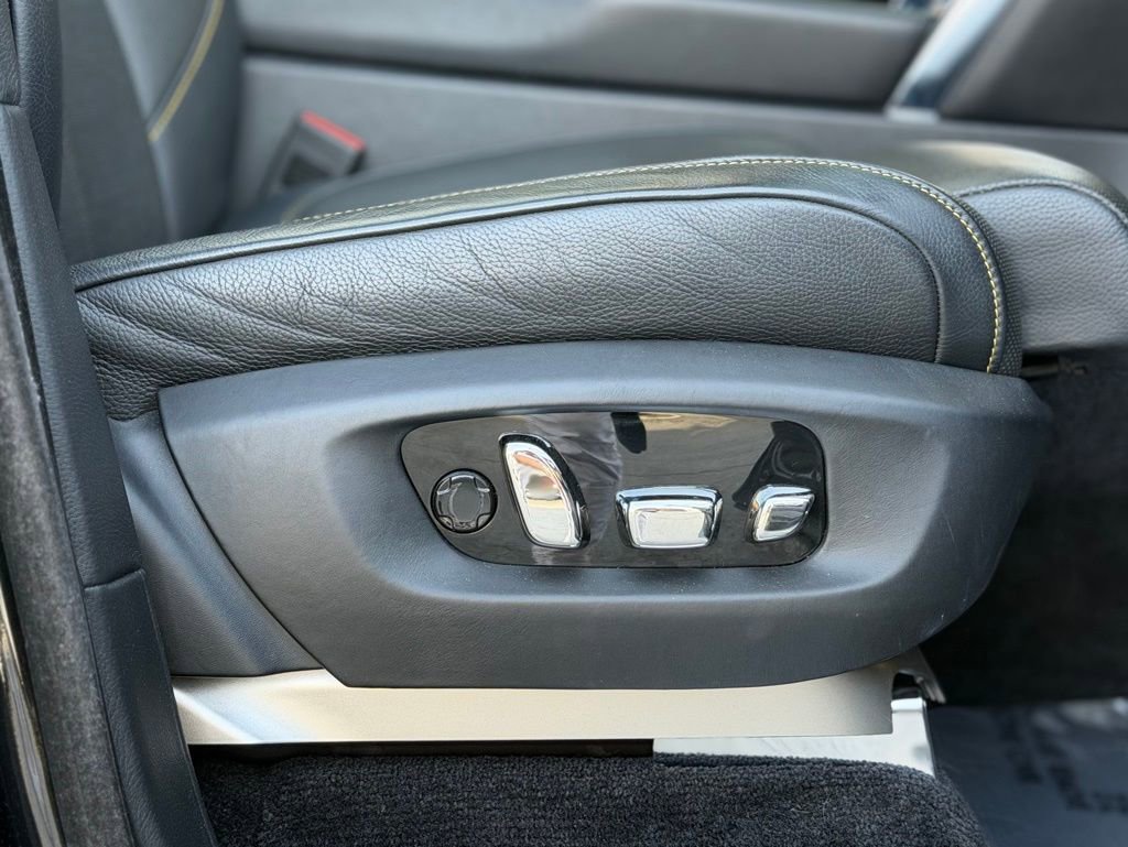 Used 2019 Rolls-Royce Cullinan image 40