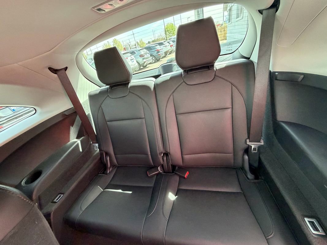 Used 2020 Acura MDX SH-AWD image 18