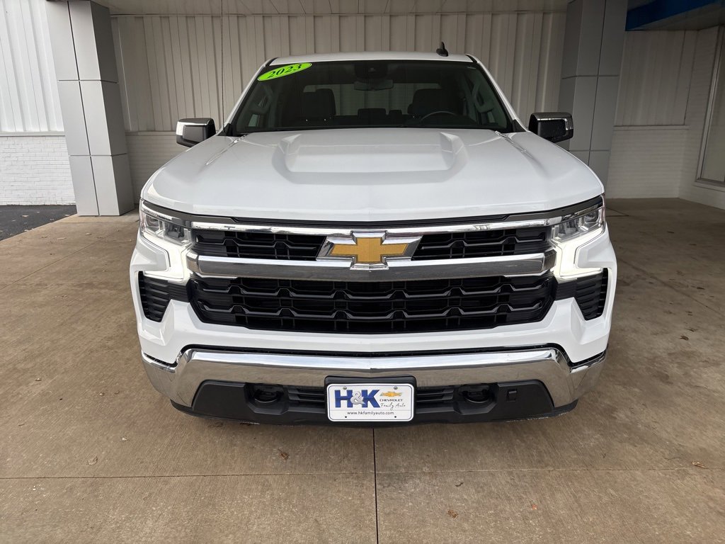 Used 2023 Chevrolet Silverado 1500 LT image 2